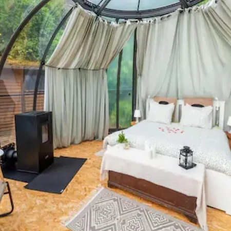 Charming Couple Getaway In *
