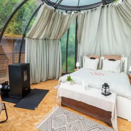Charming Couple Getaway In Vakantiehuis